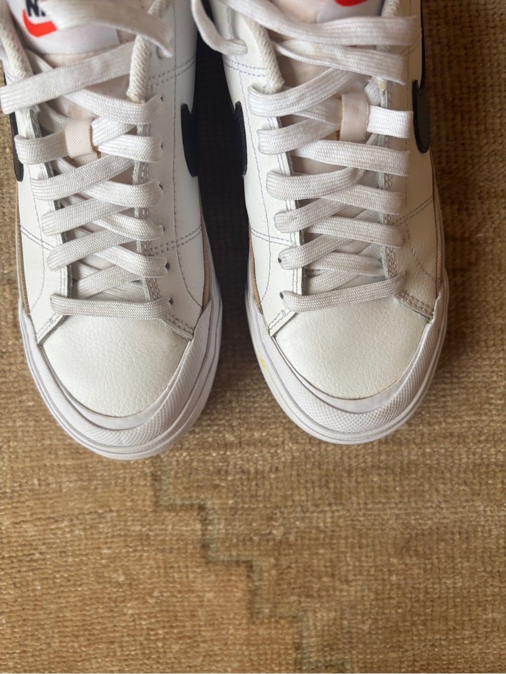 Nike Court Legacy Lift Platform Sneakers White Black DM7590-100 Women's 6.5 - Picture 6 of 9